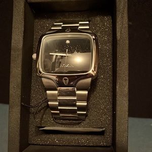Nixon mens wristwatch